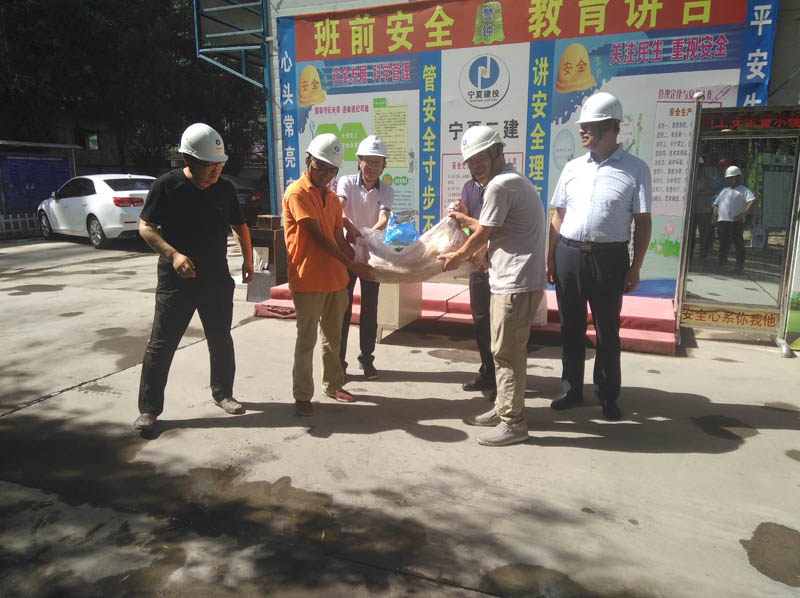 15507353944601.jpg 1-1PQGK322942.jpg