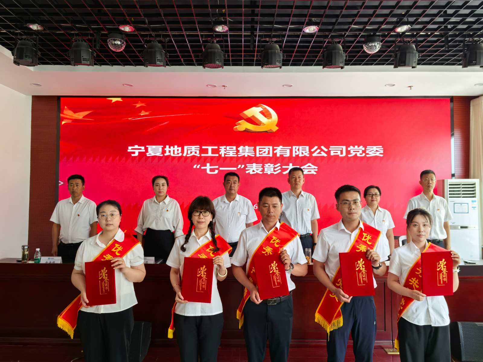 1751510118469287.jpg 1751510118469287.jpg